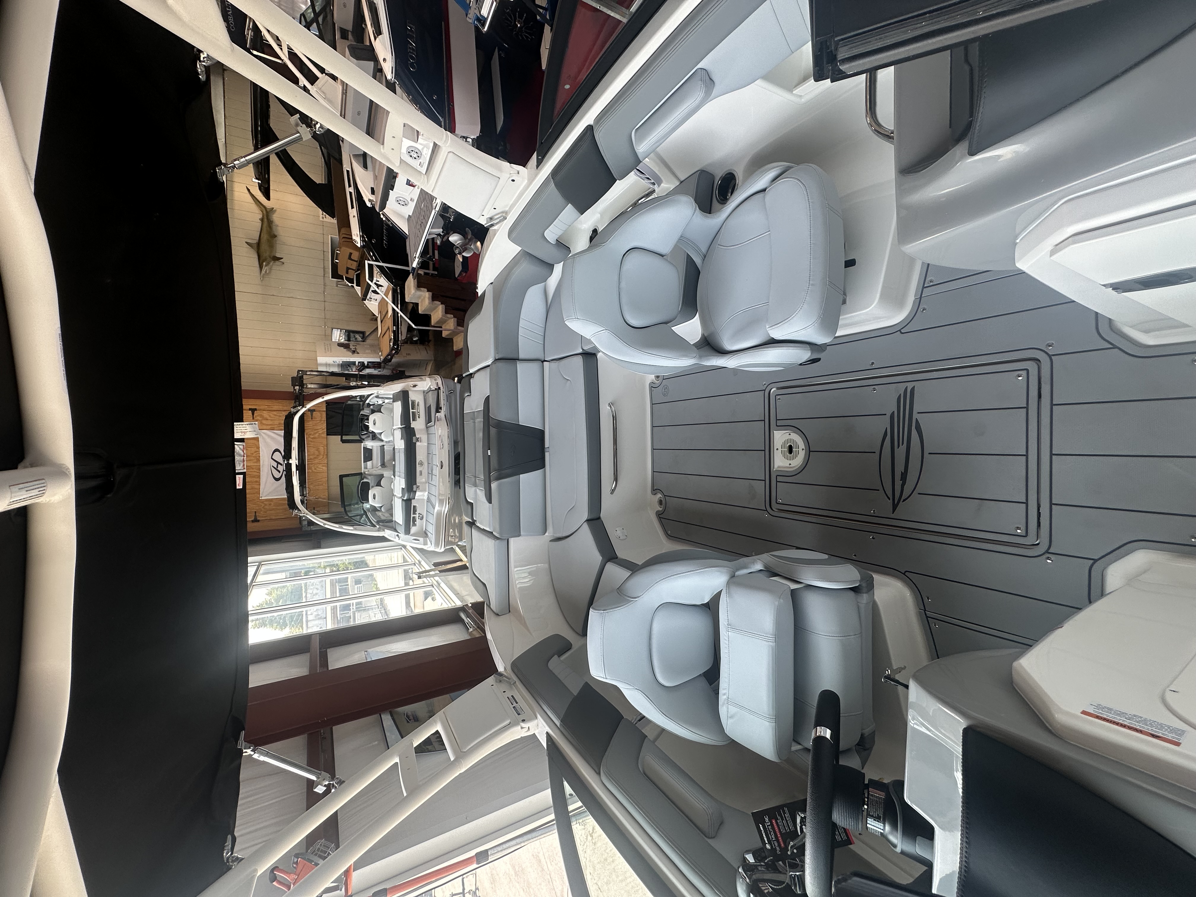 2027 Chaparral 23 SSi Bowrider