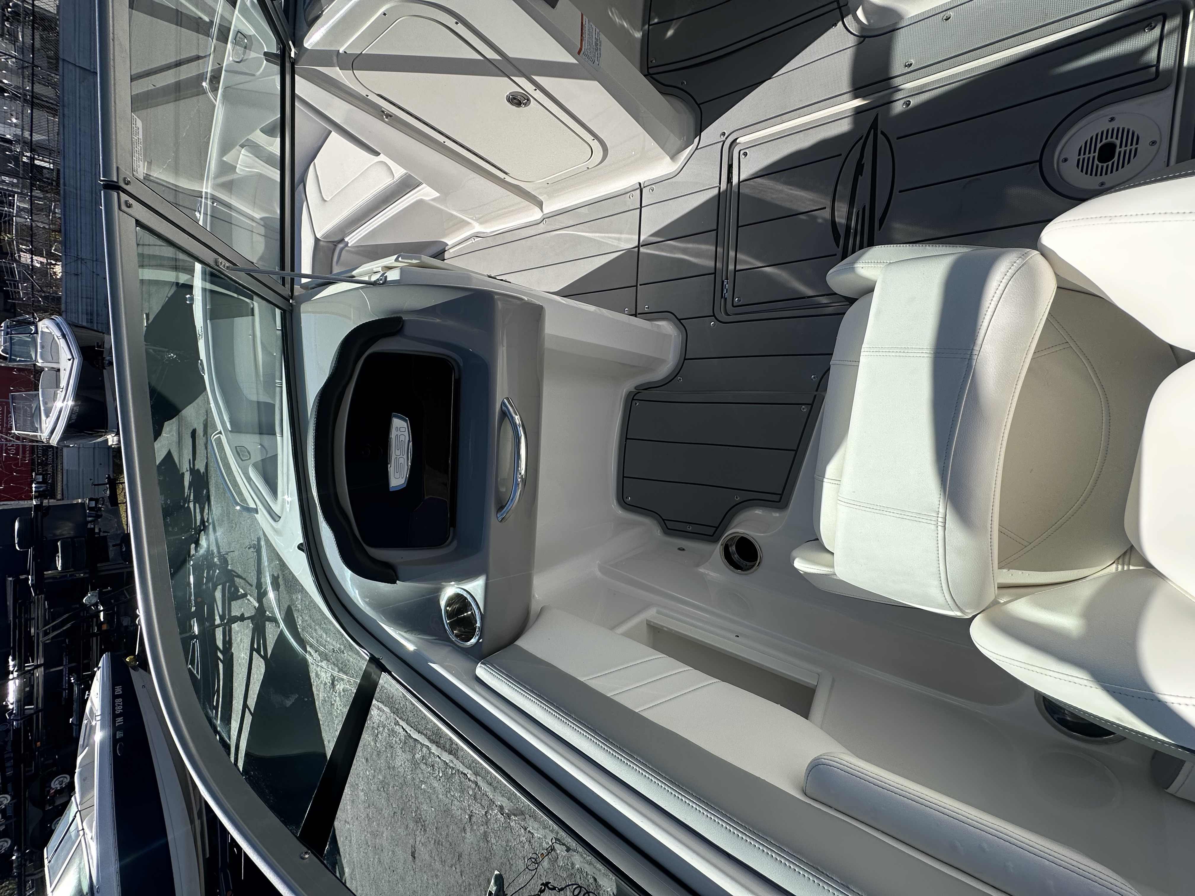 2024 Chaparral 23 SSi Boat
