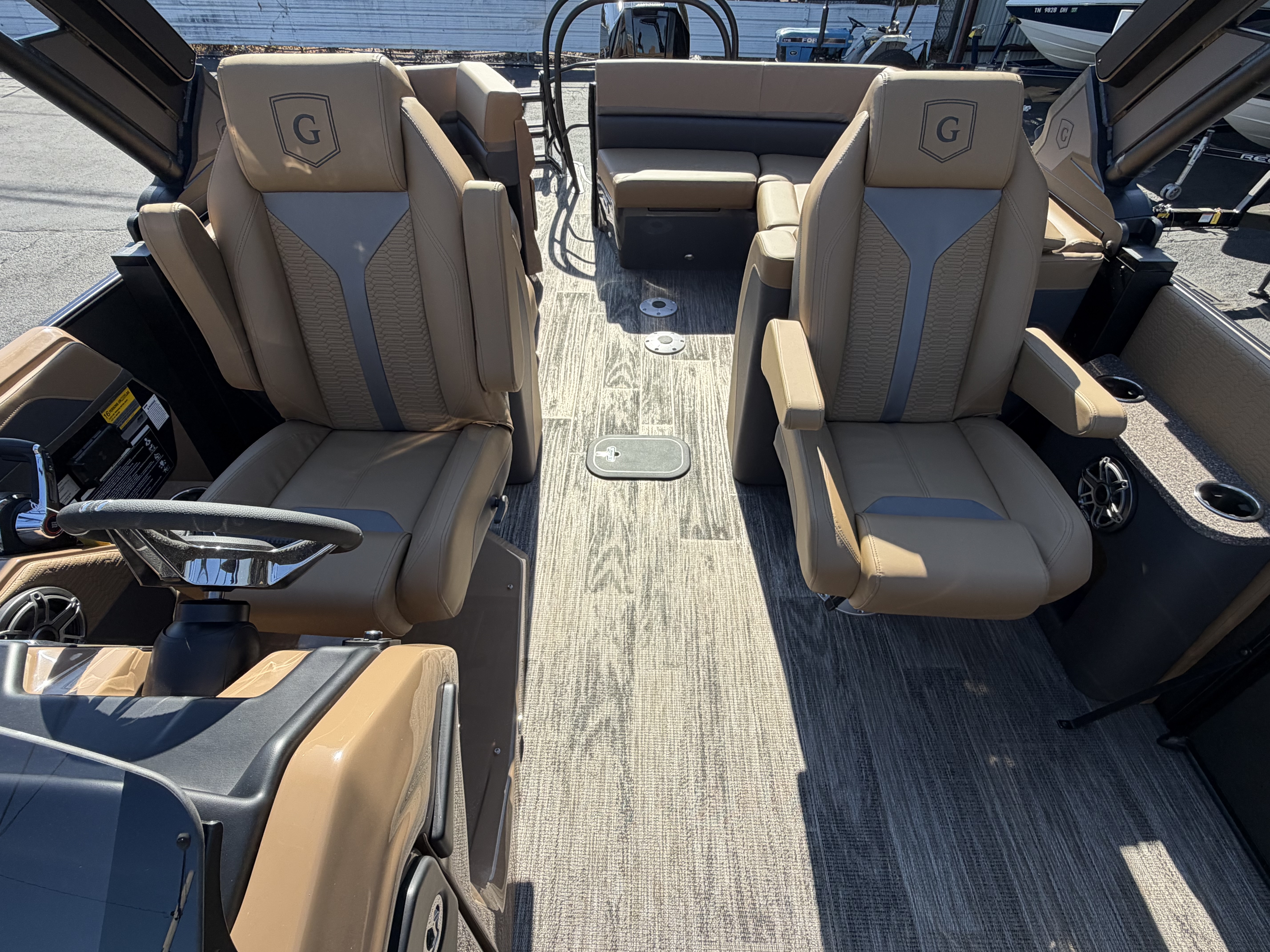 2027 Godfrey Pontoon Boats AquaPatio 255 ULC Pontoon