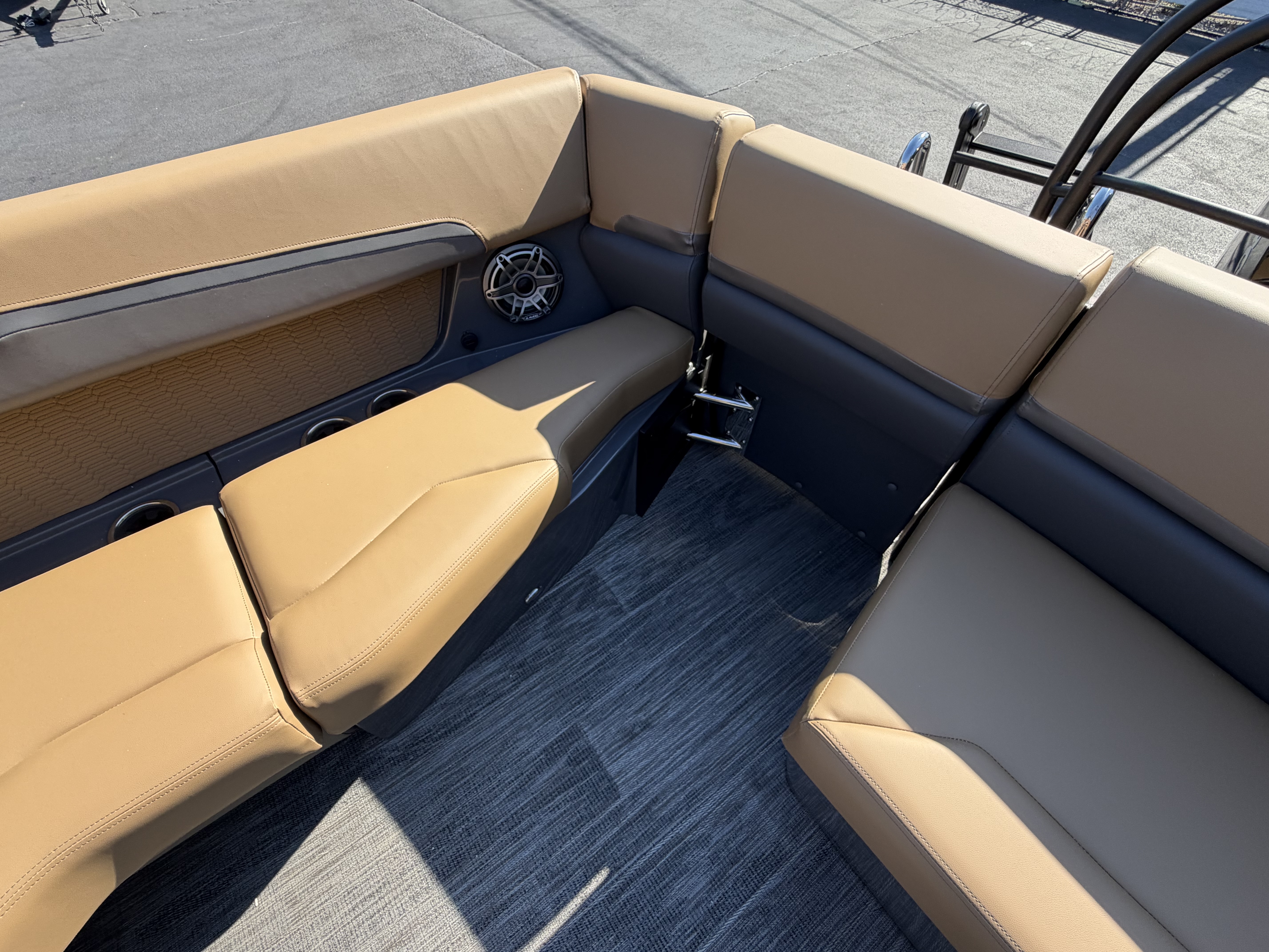 2027 Godfrey Pontoon Boats AquaPatio 255 ULC Pontoon