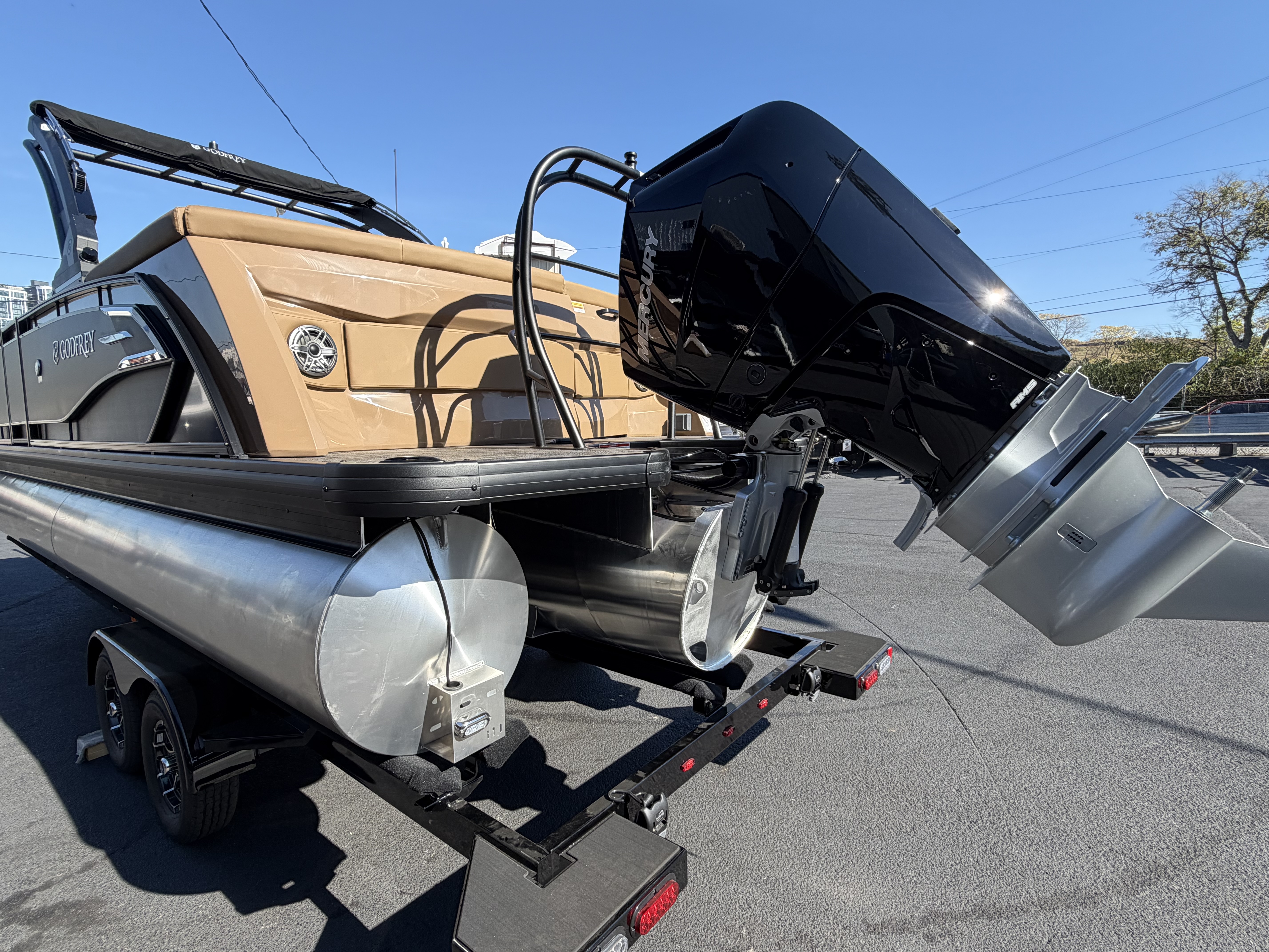 2027 Godfrey Pontoon Boats AquaPatio 255 ULC Pontoon